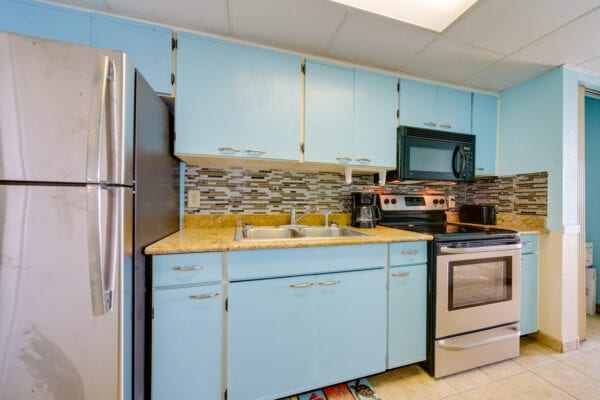 Kitchen countertops and appliances in the Pinnacle Oceanfront Tower 452